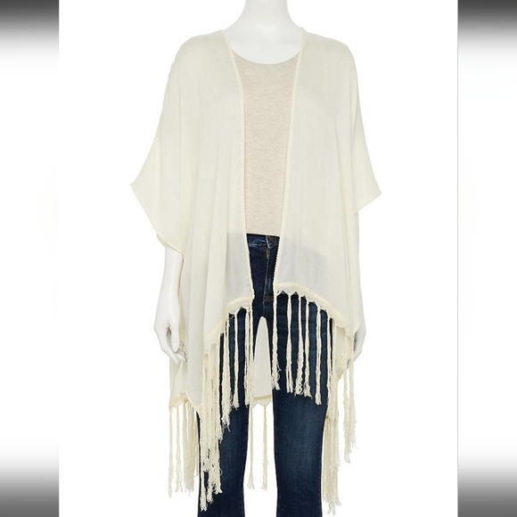 Sonoma Sweaters - BNWT Women's Sonoma GFL Crochet Back Fringe Ruana, White, OS